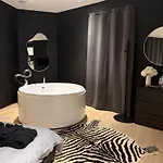 Apartment La Miroir - Baignoire Balneo *