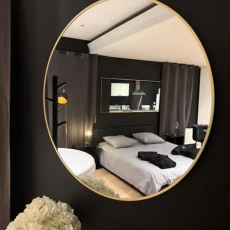 Apartament La Miroir - Baignoire Balneo